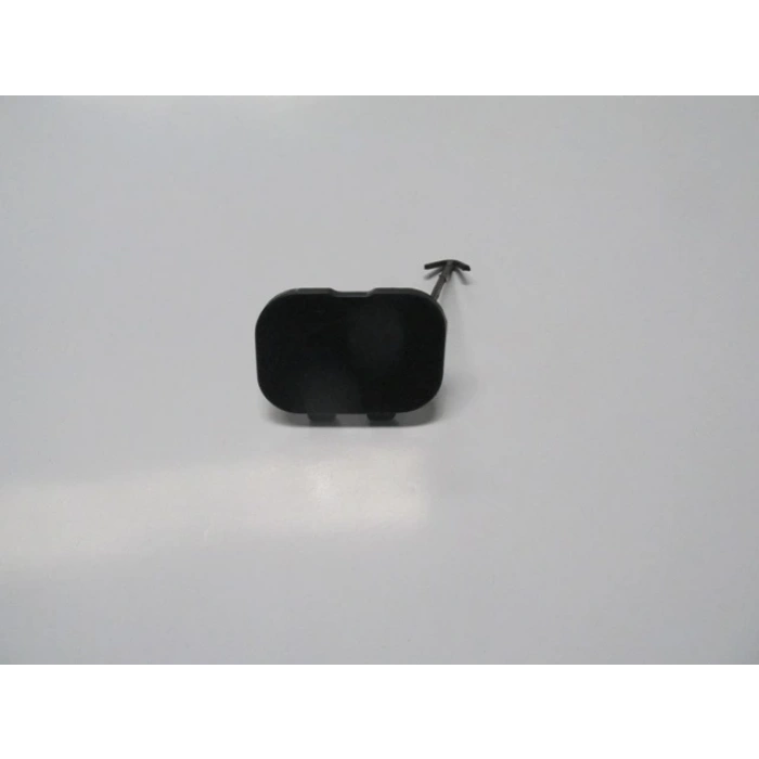 volkswagen polo- 3- 1995-1999  ön tampon çeki demirri kapağı Oem No (6N0807241BGRU)