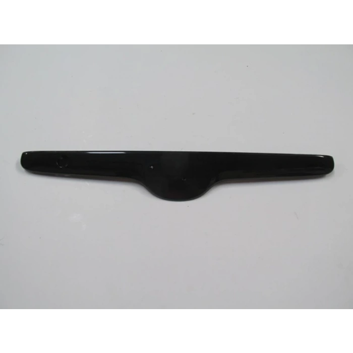 toyota corolla- zze121- 2002-2006  arka plaka lamba çıtası sıyah)