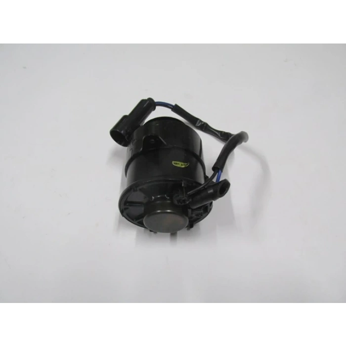 mazda 323- hb- 1990-1995  fan motoru 3 bağlantılı büyük tıp (oval) Oem No (F20115150A)