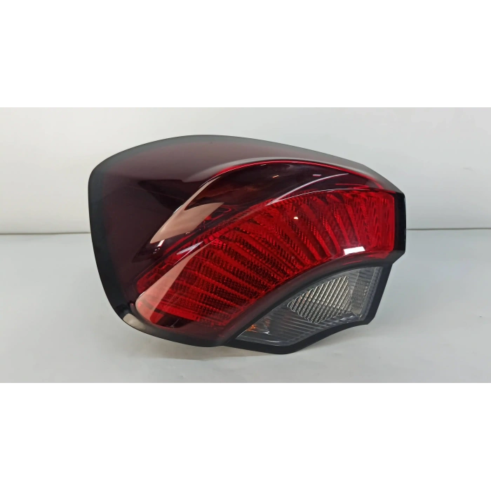 Fiat Egea SW / HB 2016 Sonrası Sağ Dış Stop Lambası (Orijinal Ürün Natural Kutu) Oem No (52162675)