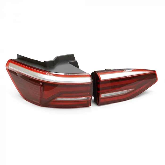 Ford Mondeo 2007 Stop Lambası Sol Dış Oem No (7S7113405NH)