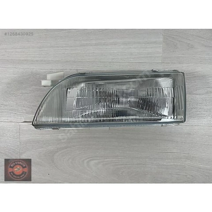 toyota yaris- 2009-2011  far lambası sağ elektrikli/sıyah (h4) Oem No (811300D350)