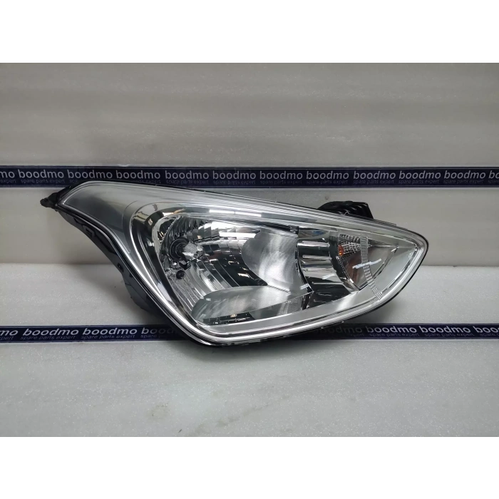 Hyundai Elantra Benzin/Dizel 2011-2013 Far Sağ Oem No (921023X020)
