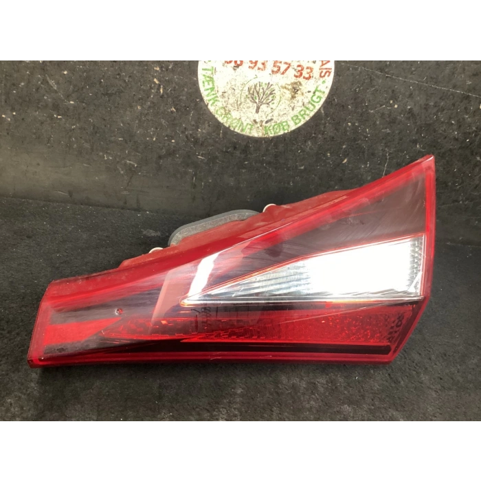 Hyundai i20 2021-2025 Stop Lambası İç Sol Oem No (92403Q0000)