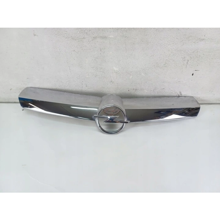 opel zafira- 2005-2007  ön panjur alt nıkelaj çerçevesı (tw) Oem No (13183699)