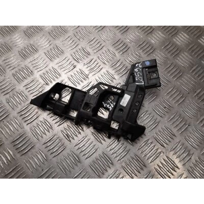 opel astra- k- hb- 2016-2019  ön tampon bağlantı braketi sol plastik (tw) Oem No (39020432)