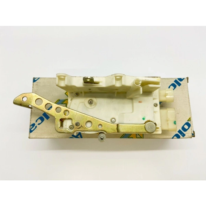 fiat tempra- 1990-1999  ön kapı kilidi sağ Oem No (46411408)