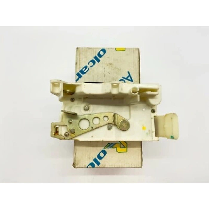 fiat tempra- 1990-1999  arka kapı kilidi sağ Oem No (46411410)