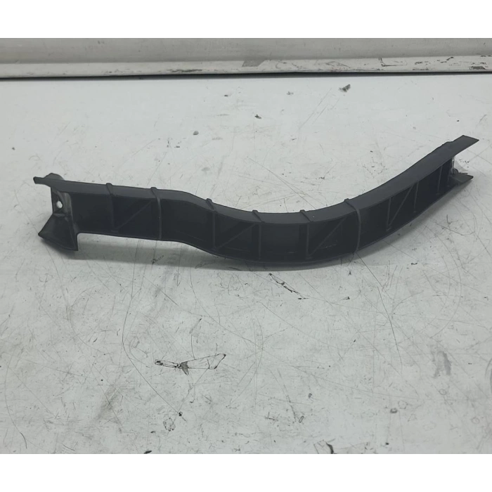 Fiat Albea 2006 Sonrası Sağ Far Bağlantı Braketi Oem No (51700812)