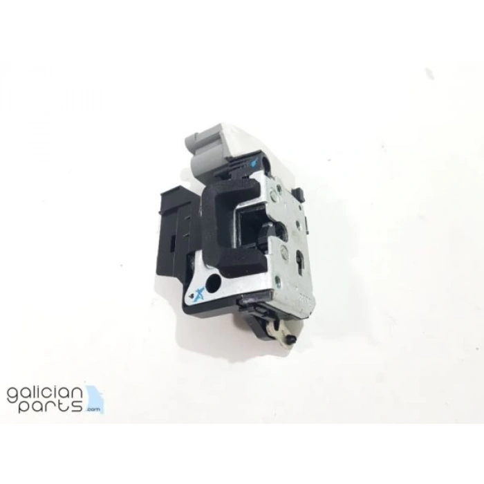 fiat doblo- 2011-2015  orta kapı kilidi sağ Oem No (51709194)