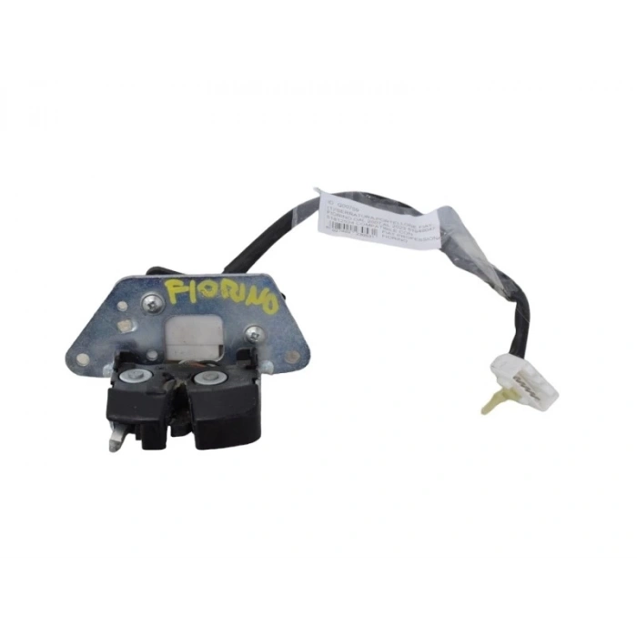 fiat linea classıc- 2006-2015  bagaj kapak kilidi Oem No (51812524)