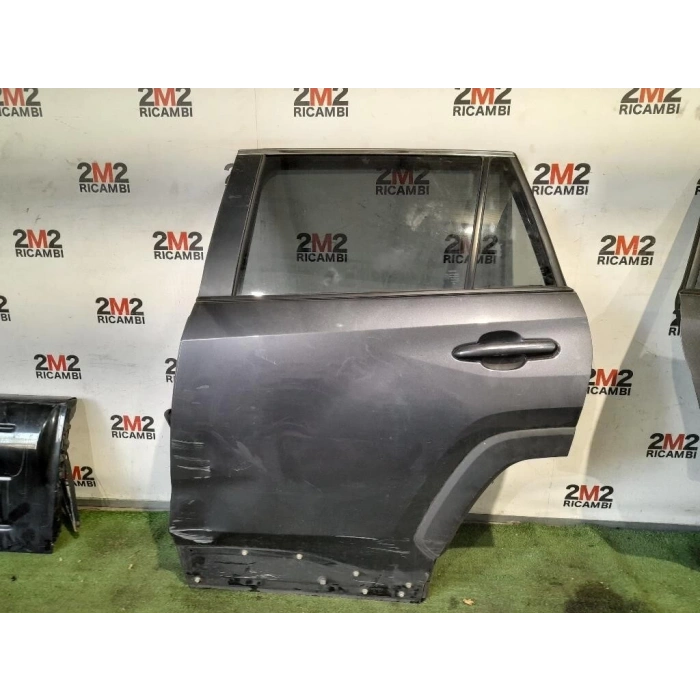 toyota corolla- cross- 2022-2024  arka kapı komple sol (ıcelı/çekomastıklı)(tw) Oem No (6700416280)