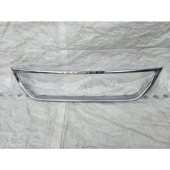 citroen berlingo- 2019-2024  sis lamba kapağı dış çerçevesı sağ/sol set (2 parça)(tw) Oem No (9816871077)