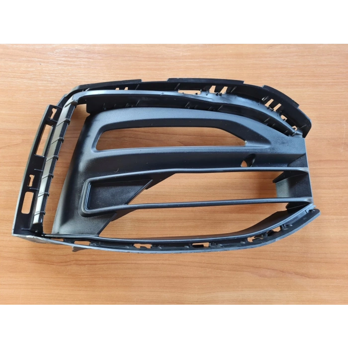 bmw 1 serı- 1 serisi- 2020-2022  sis lamba kapağı sol sıyah (tw) Oem No (51117459715)