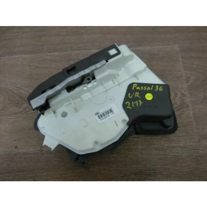 VW Golf7 A3 Leon Octavia 2013- Kapı Kilidi Ön Sol Oem No (5E1837015)