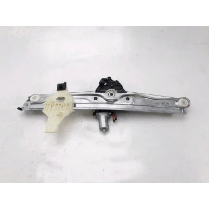 Dacia Sandero III Ön Sağ Cam Krikosu (Orijinal Ürün Natural Kutu) Oem No (807207678R)