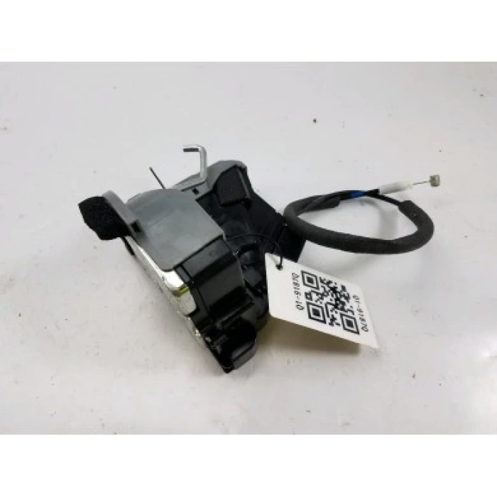 Hyundai i20 2015-2018 arka sol kapı kilidi Oem No (81410C8020)
