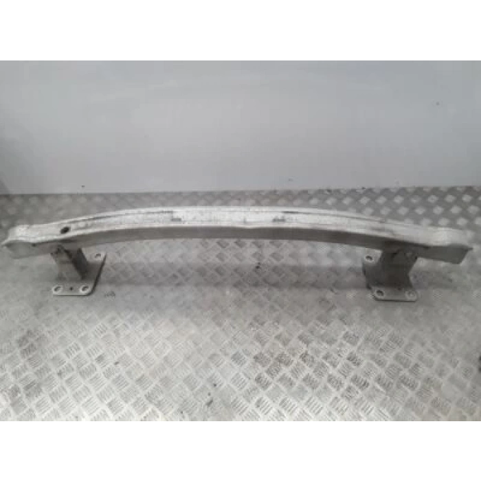 Renault Megane 2 2003-2008 Ön Sağ Tampon Demir Ayağı Oem No (8200011107K)