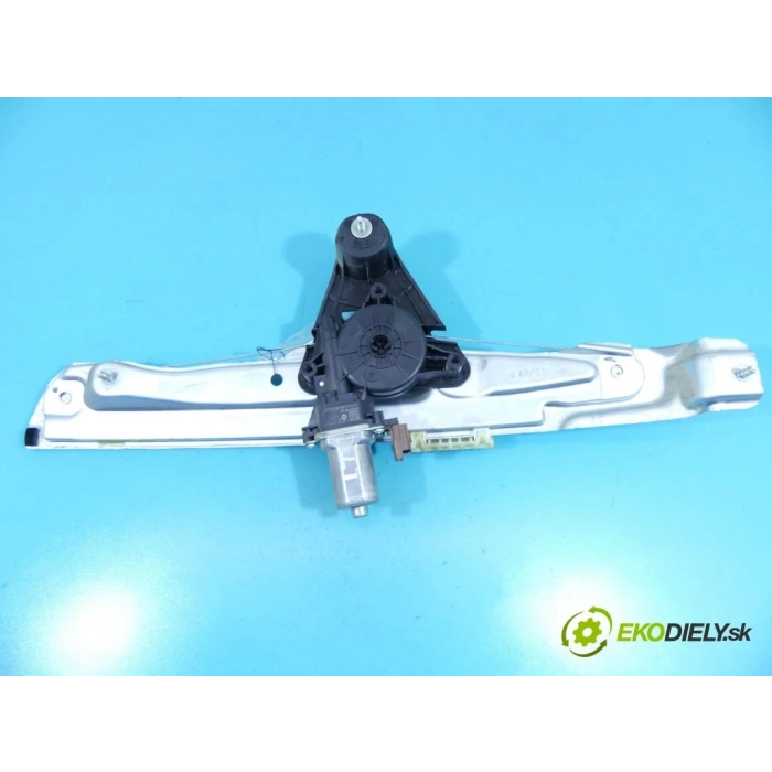 Dacia Sandero III Stepway Sağ Arka Cam Krikosu (Orijinal Ürün Natural Kutu) Oem No (827208705R)