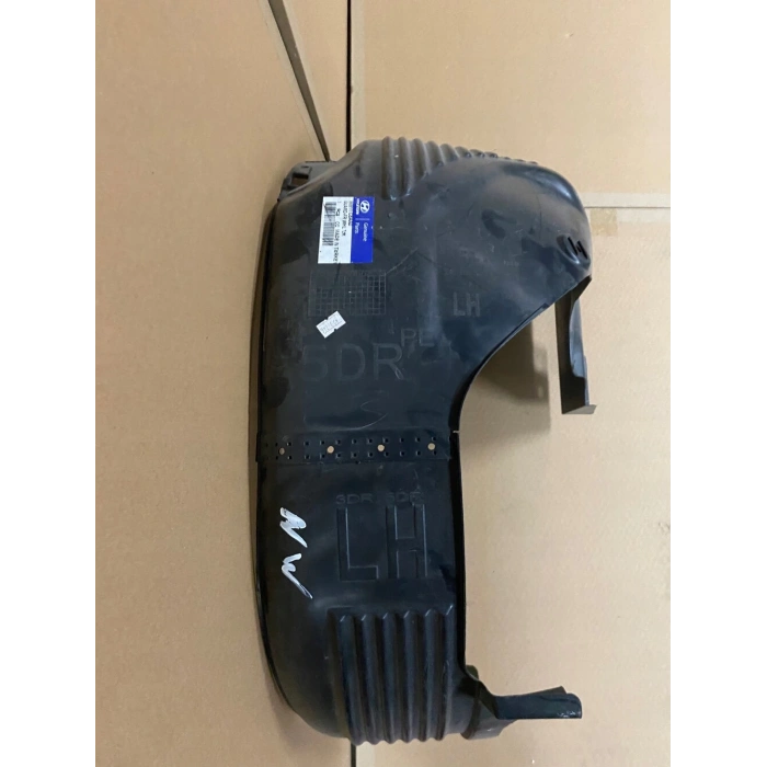 Hyundai i20 Active 2015-2018 ön sol çamurluk davlumbazı Oem No (86811C8700)