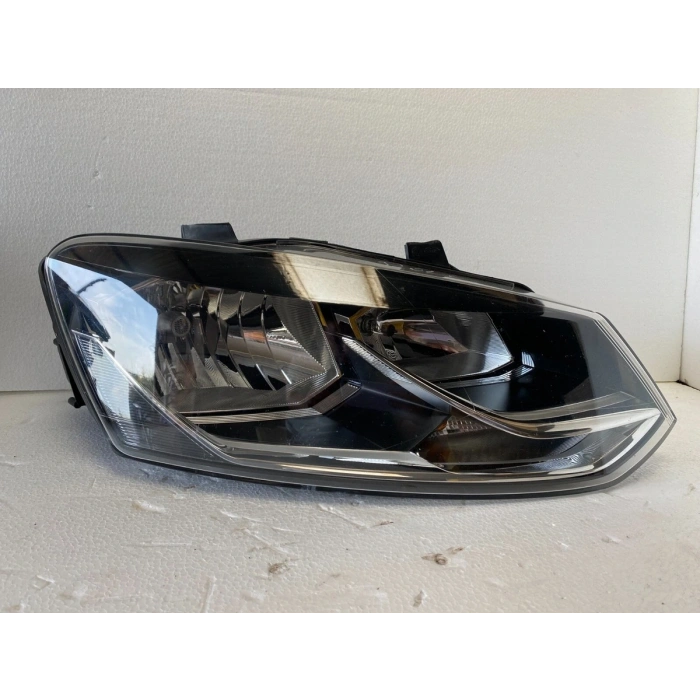 Volkswagen Polo 2013- Far Elektrikli Motorlu Sağ Oem No (6Rd941005)