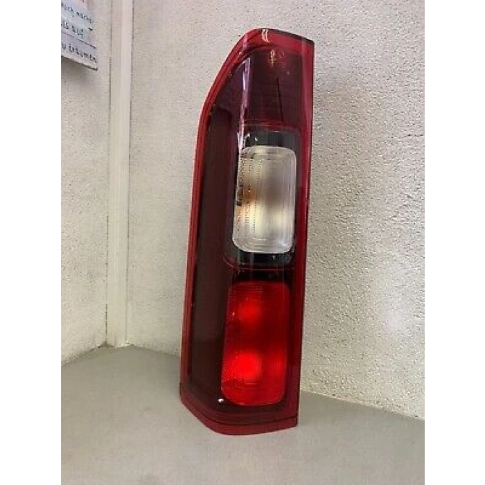 Renault Traffic 2014- Stop Lambası Sol Oem No (93867974)