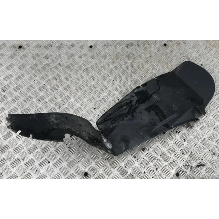 Renault Laguna 1994-2002 Çamurluk Davlumbazı Arka Sağ Oem No (7700422084)