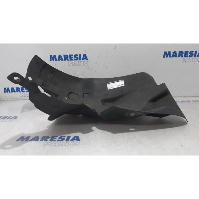 Renault Clio Hatchback 2005- Çamurluk Davlumbazı Önün Arkası Sol Oem No (638438441R)