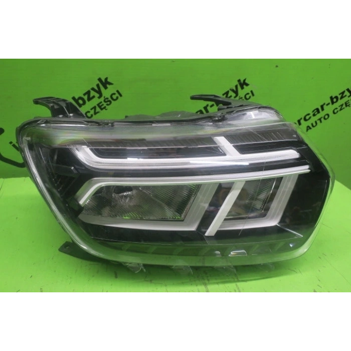 Renault Duster 2023- Far Krom Beyaz Çerçeveli Sağ Oem No (260106194R)