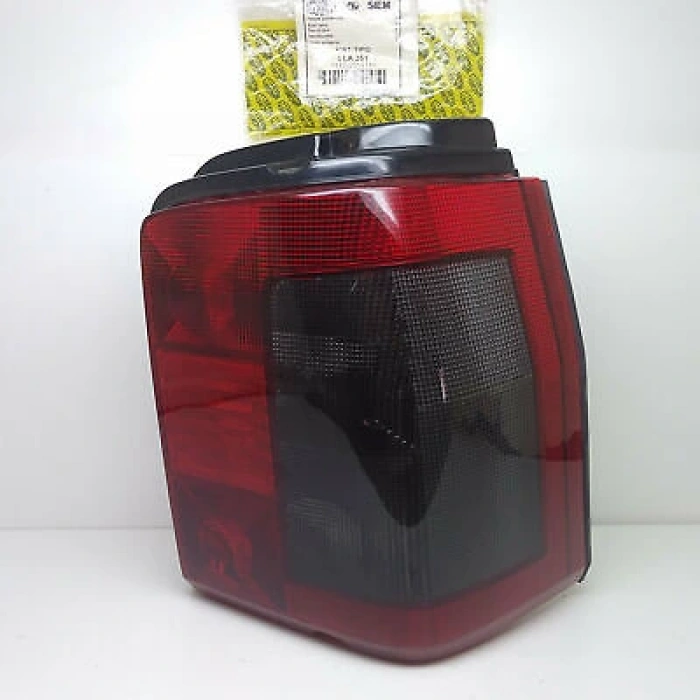 Tipo 1988-1995 Stop Lambası Sağ Oem No (46442563)