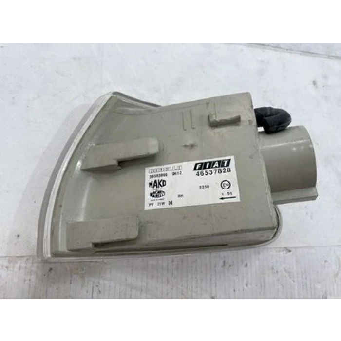 Palio Ön Sinyal Sağ 1996-2001 Oem No (46537828)