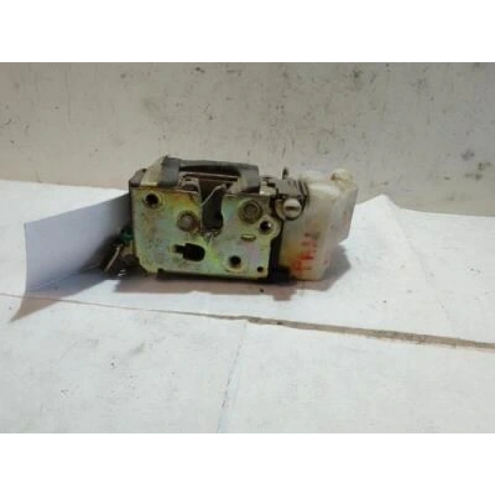 Fiat Albea / Palio 2006- Arka Kapı Kilidi Sol Oem No (46847056)