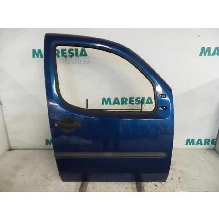 Fiat Doblo 2001-2009 Ön Kapı Sağ Oem No (51847704)