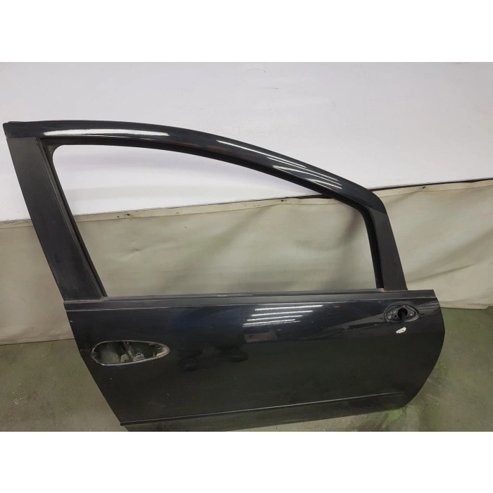 Fıat Lınea 2007- Ön Kapı Sağ Oem No (52063481)