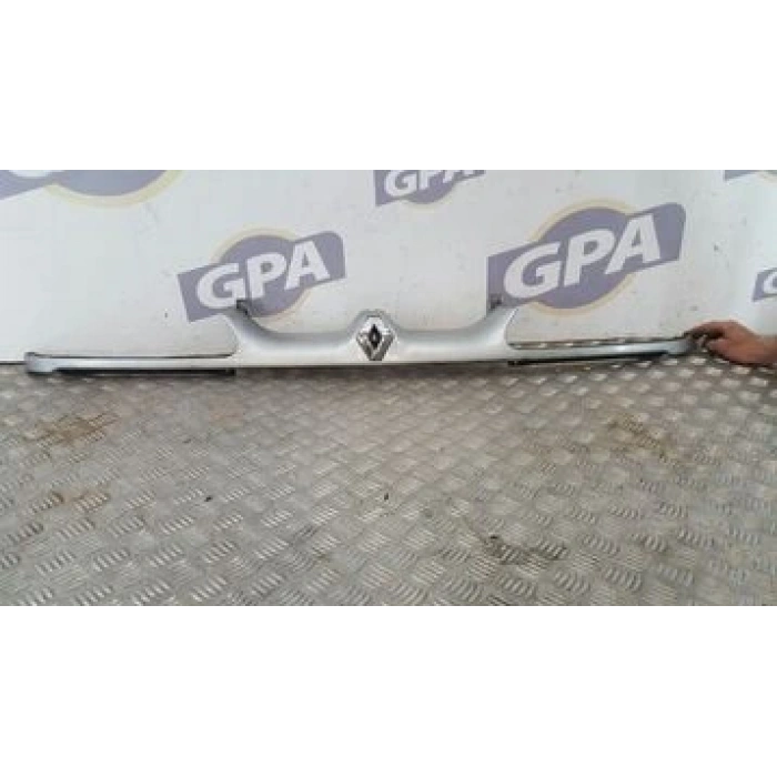 Renault 19 1992- Ön Panjur Oem No (7701367117)