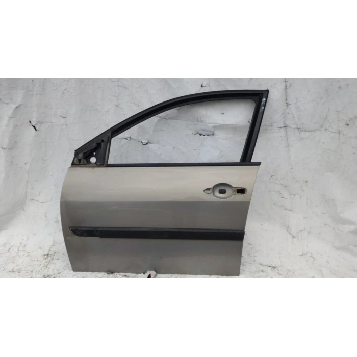 Megane Ön Kapı Sacı Sol 2003- Oem No (7751473737)