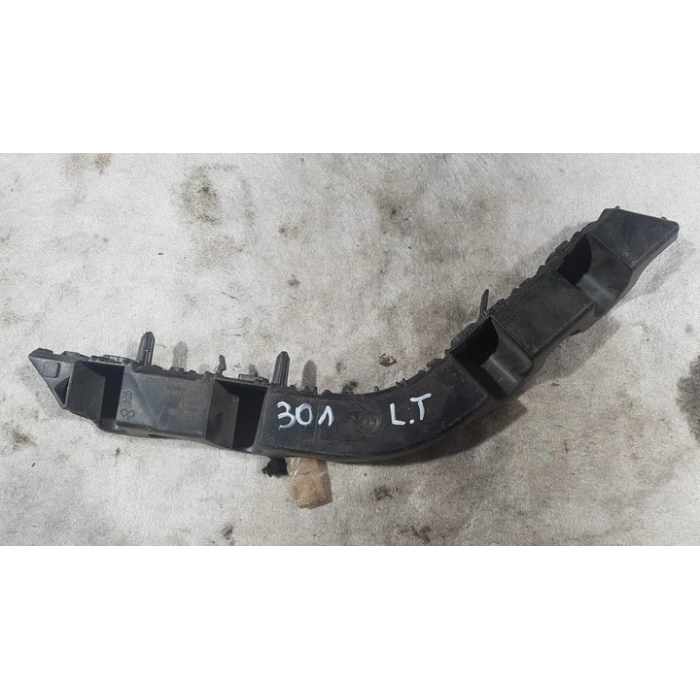 Peugeot 301 2013- Arka Tampon Braketi İç Sol Oem No (9676786180)