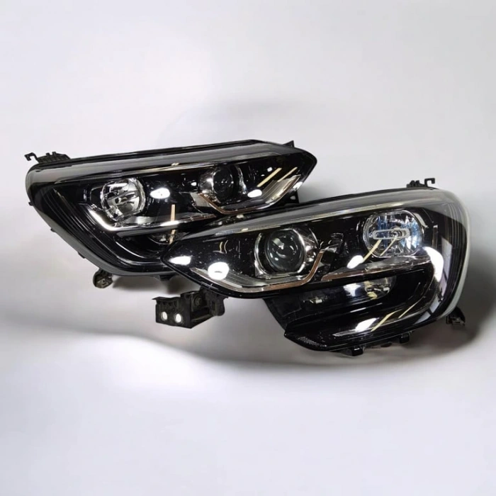 Megane Ön Far Elektrikli Sağ 2016- Oem No (260102686R)