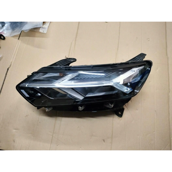 Dacia Sandero Stepway / Jogger 2020- Far Sol Oem No (260605914R)