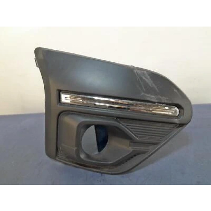 Dacia Sandero Stepway / Jogger 2020- Ön Tampon Sis Kapağı Sisli Sağ Oem No (261A29145R)