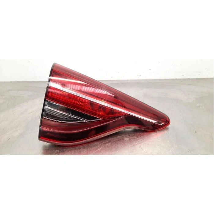 Clio Stop Lambası İç Icon Model Sol Hatchback 2019- Oem No (265553226R)