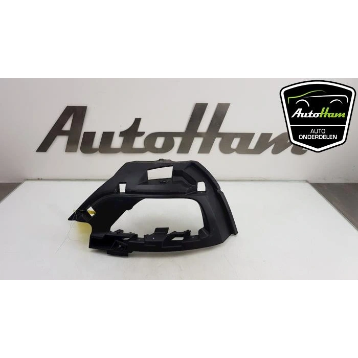 Dacia Sandero 2017- Arka Sis Yuvası Sol Oem No (269864136R)