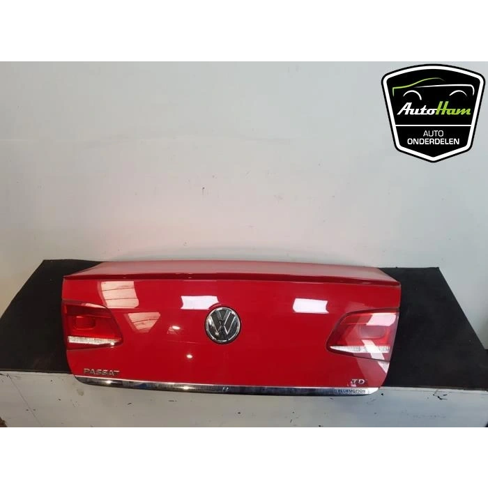 Passat 2011- Bagaj Kapağı Oem No (3Ae827025)