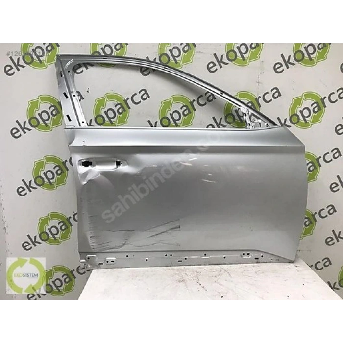 Superb 2015- Ön Kapı Sağ Oem No (3V0831052)