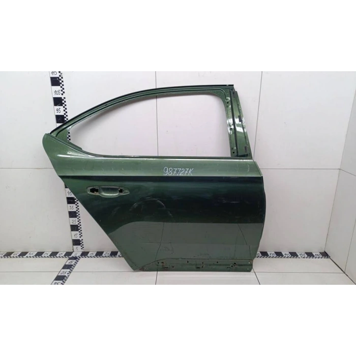 Superb 2015- Arka Kapı Sağ Oem No (3V5833052)