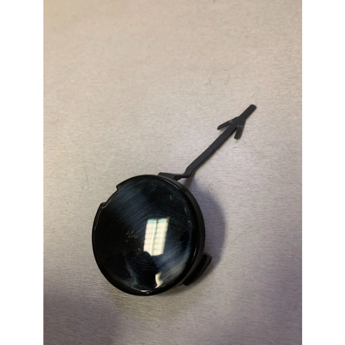 Clio Ön Tampon Çeki Demir Kapağı Hatchback 2012- Oem No (511801872R)