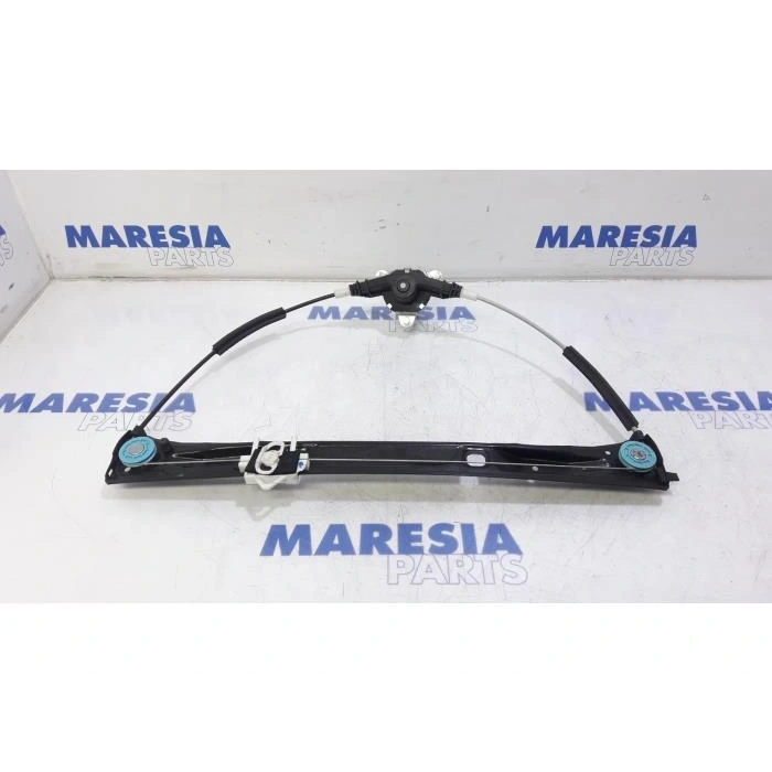 Fiorino 2007- Ön Cam Krikosu Mekanik Sağ Oem No (52148371)