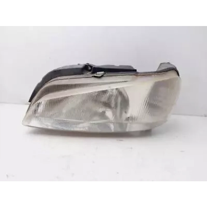 Peugeot 106 1996-1998 Far Sağ Oem No (6205P4)
