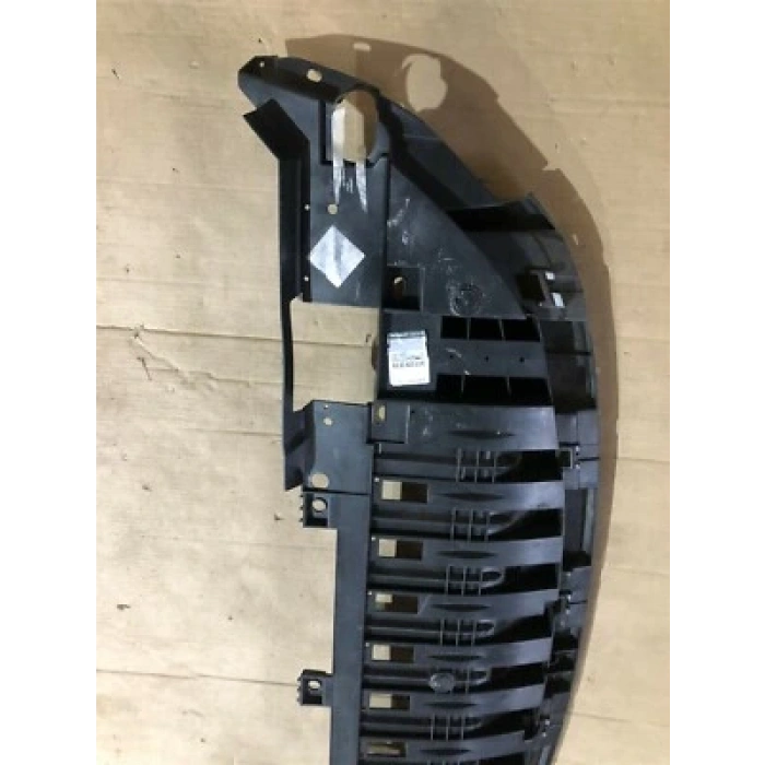 Scenic 2009- Ön Tampon Alt Muhafaza Oem No (622350003R)