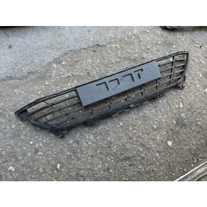 Megane Ön Tampon Sis Yuvası Takım 2020- Oem No (622548476R)